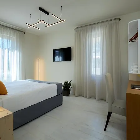 Rodo Seafront With Heated Private Pool And Jacuzzis By Volta And * Kokkini Hani